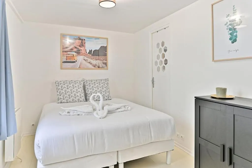 Apartment Appartement Proche Canal Saint Martin Paris