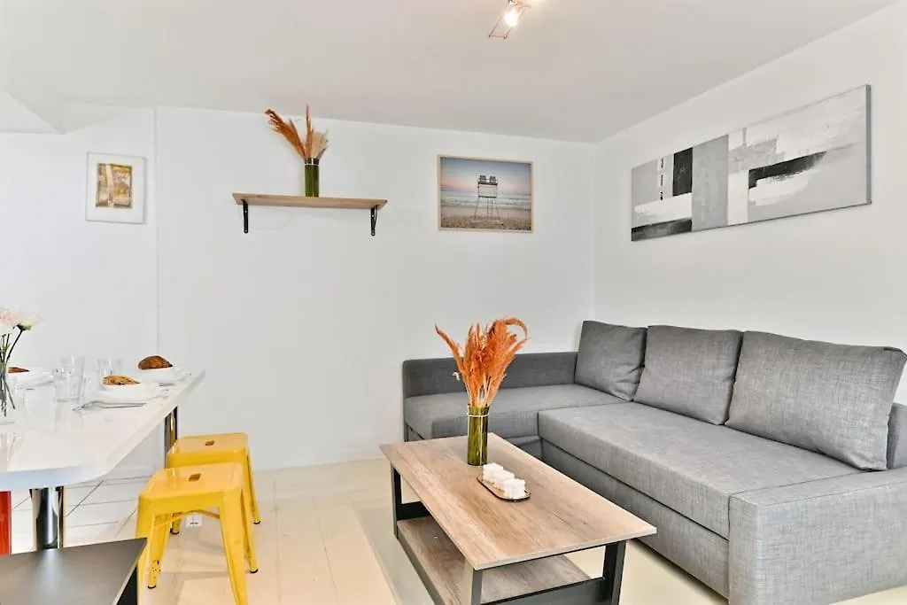 Appartement Proche Canal Saint Martin Paris 0*,  France