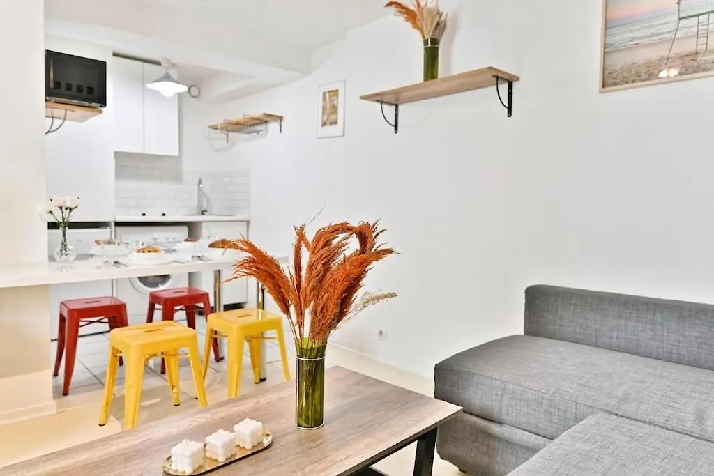 Appartement Proche Canal Saint Martin Paris France
