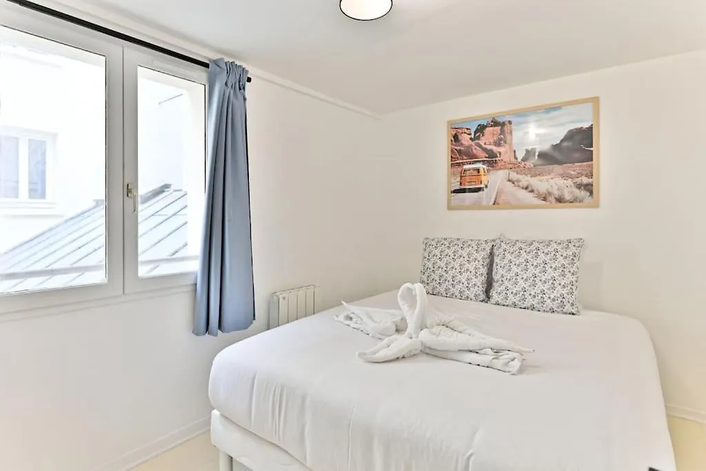 Appartement Proche Canal Saint Martin Paris Apartment