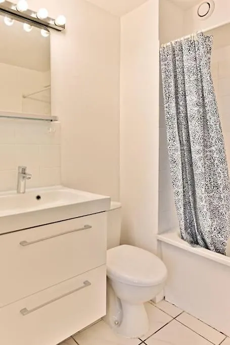 Apartment Appartement Proche Canal Saint Martin Paris France