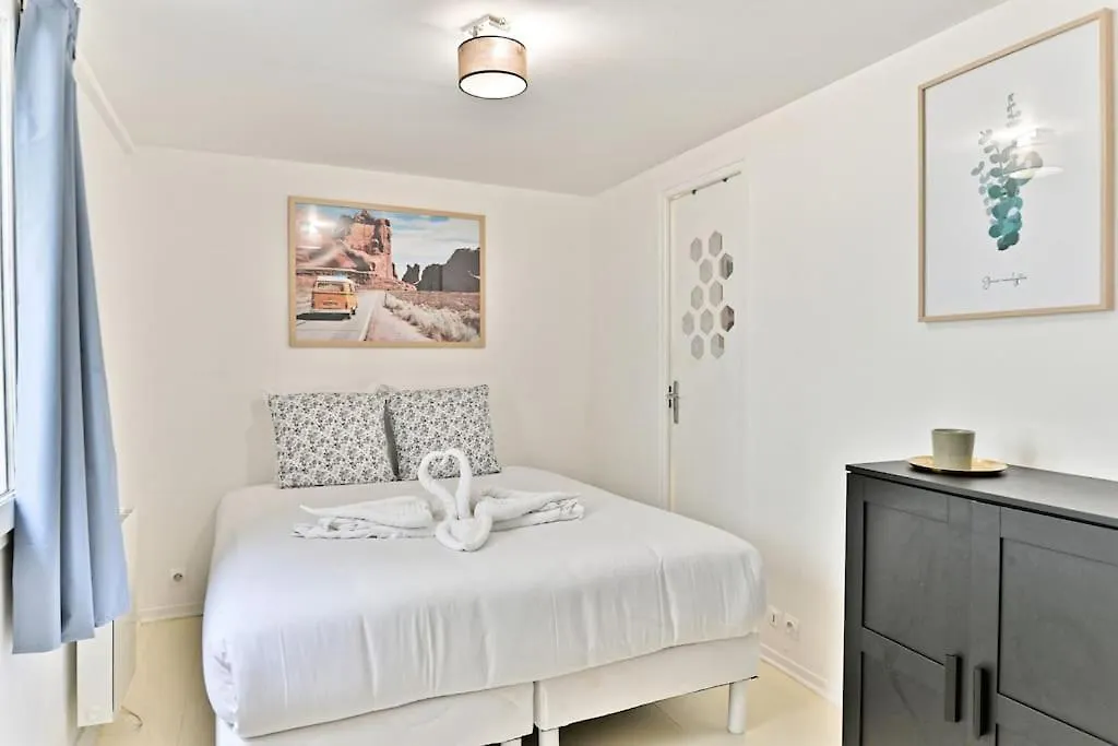 Appartement Proche Canal Saint Martin Paris Apartment